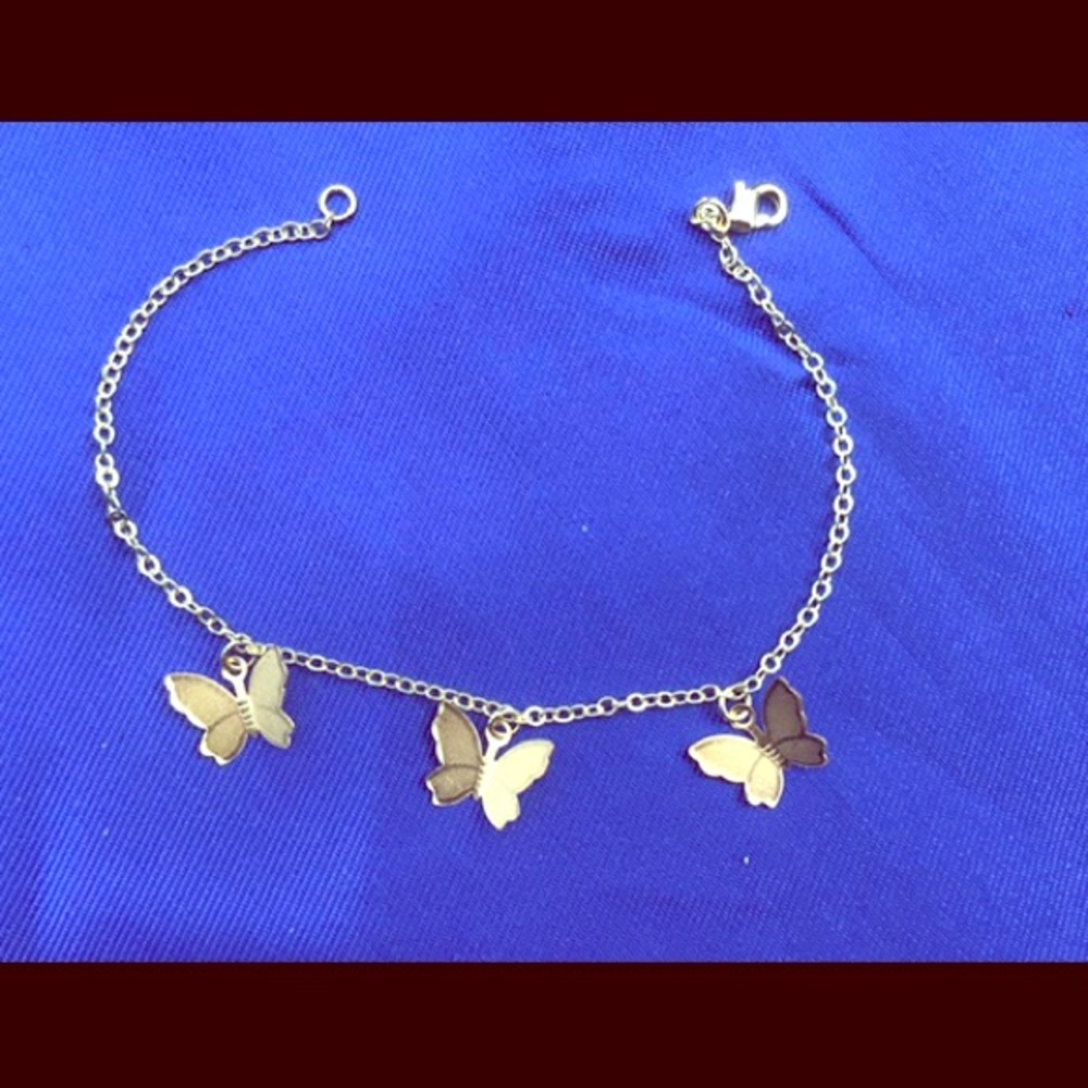 Gold butterfly anklet 🦋